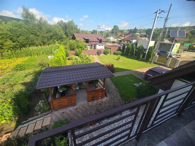 Casa in Luncani cu teren 5500 mp