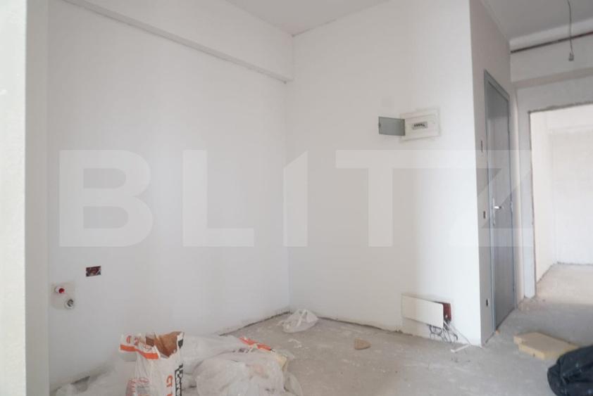 Apartament 3 camere, bloc nou, 67mp, semifinisat, zona Centrala