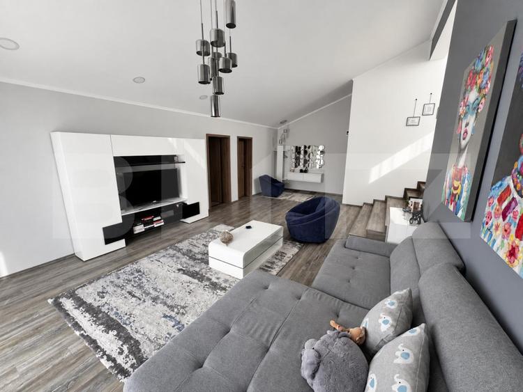 Apartament/Penthouse 4 camere, 140 mp, zona Florilor-Rasnov