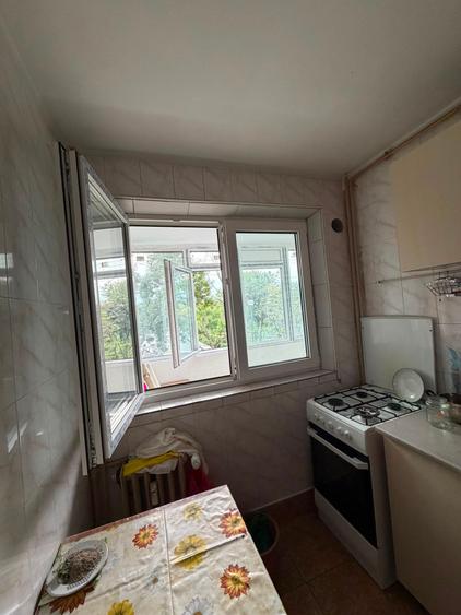 Apartament 3 camere-la 10 min. de metrou Piața Sudului