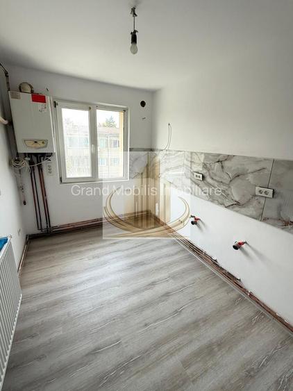 Apartament modern 3 camere, 2 băi, balcon și boxă – Zona Șagului - 2