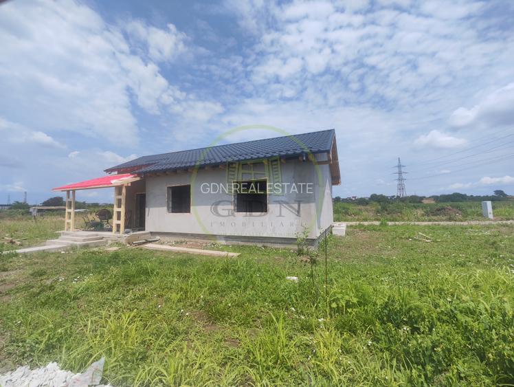 Casa 4 camere, teren 402 mp, localitatea Isalnita. - 2