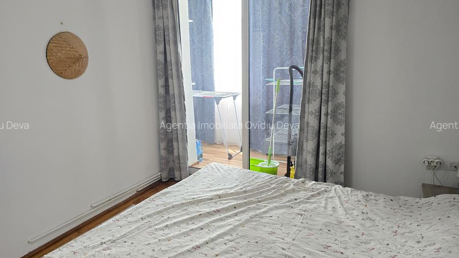 Vand apartament 3 camere in Deva, zona Piata Victoriei, mobilat, utilat - 9