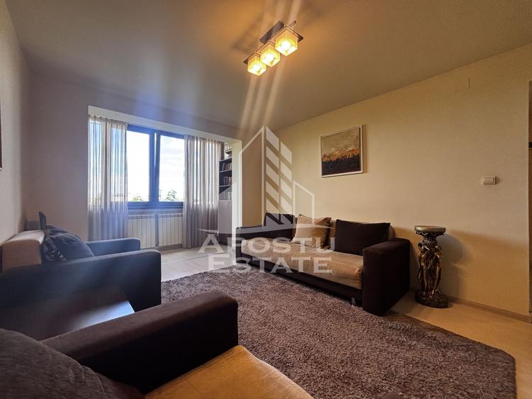 Apartament cu 3 camere de vanzare, decomandat, Tipografilor, Timisoara
