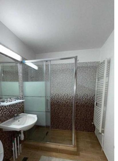 Apartament decomandat | 60 mp | Centrală proprie | Parcare | Mall Vitan