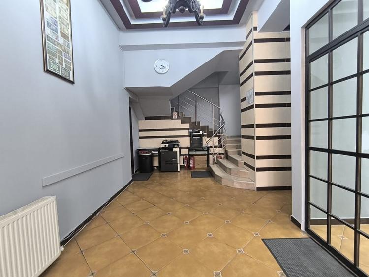 BALADA NEJ CASA DE CULTURA -Etaj in cladire de birouri si parcare!