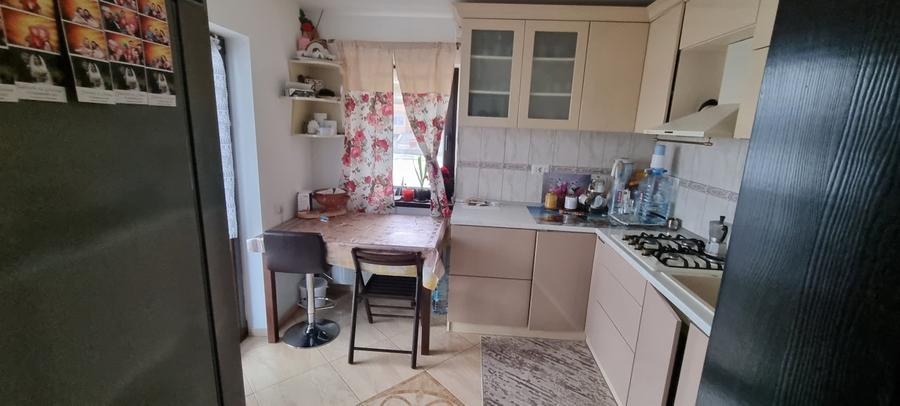 Casa cu etaj la cheie