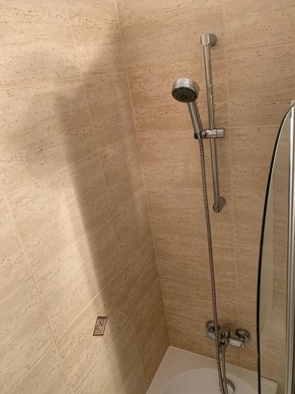 Apartament cu 1 camera etaj 1 din 3,  boxa si parcare, Gruia