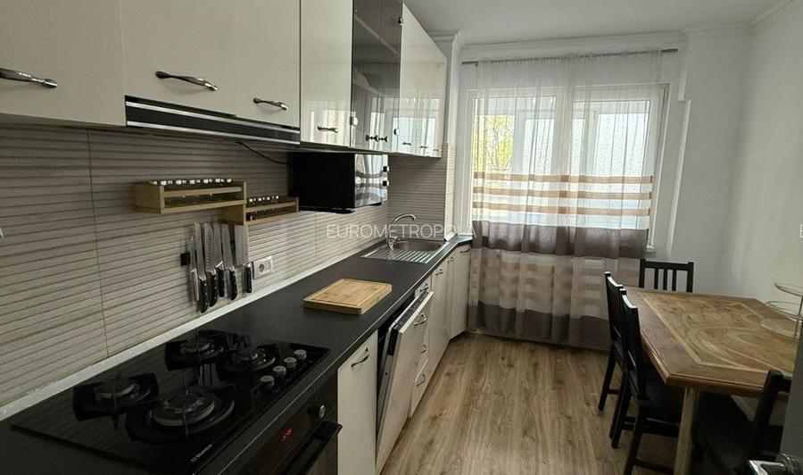 Apartament 3 camere cu terasa mare si vedere la parcul  Tei - 11