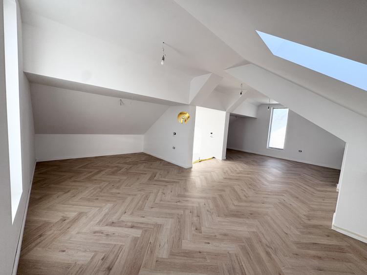 Vila Individuala P+1+M - 300mp teren - Otopeni Odaile