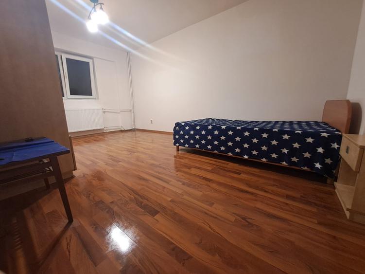 Garsonieră mare 42 mp utili, proprietar, Zona Sud
