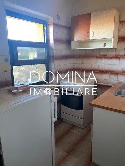 Închiriere garsonieră mobilată și utilată, strada Revoluției, Târgu Jiu