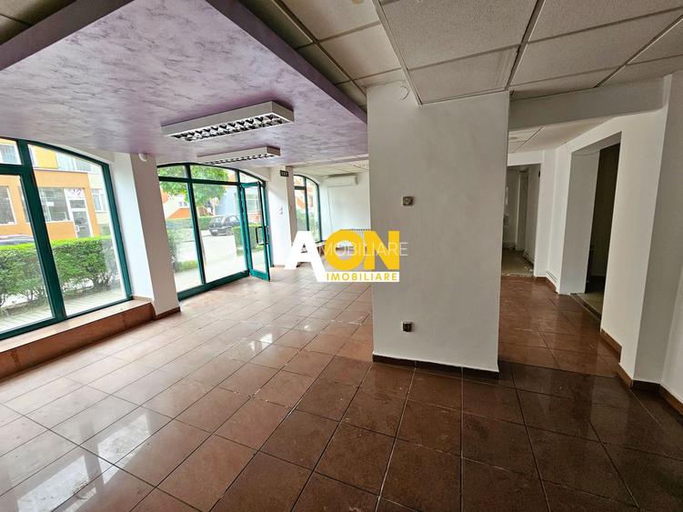 Spatiu comercial cu expunere stradala, 115 mp utili, str. V. Goldis - 2