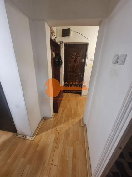 Apartament cu 3 camere in zona Crangasi