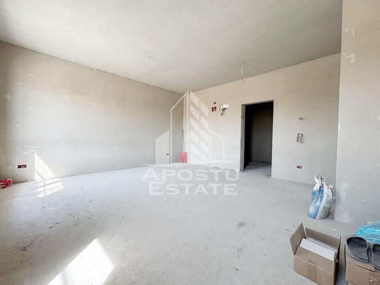Apartament 2 camere de vanzare, etaj 1/3, Calea Urseni, Giroc