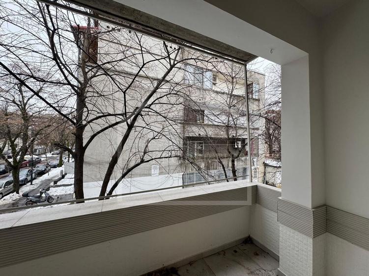 Apartament 3 camere | Renovat Premium | Centrala | Capitale