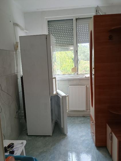 Vand apartament 2 camere Tiglina I