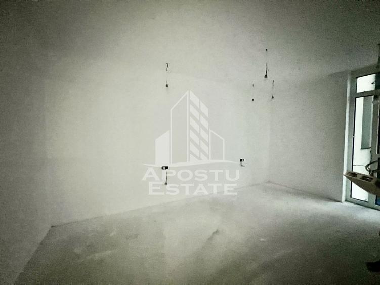 DE VANZARE Apartament doua camere cu gradina 10 mp