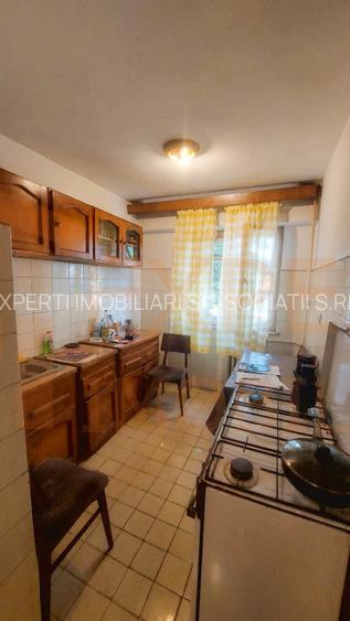 Apartament 3 camere de vânzare în Tomis Nord, Constanța - 2