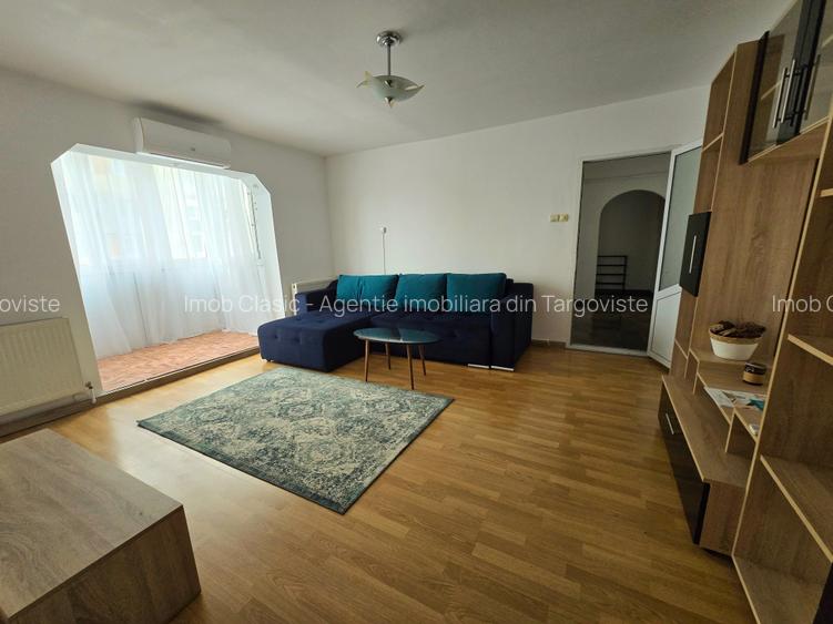 Micro 4 Targoviste, inchiriere apartament 3 camere, etaj 3/4 - 3