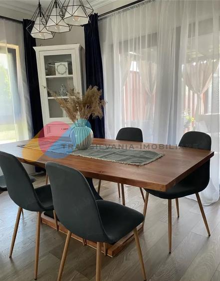 Casa individuala de vanzare, 4 camere in Dezmir
