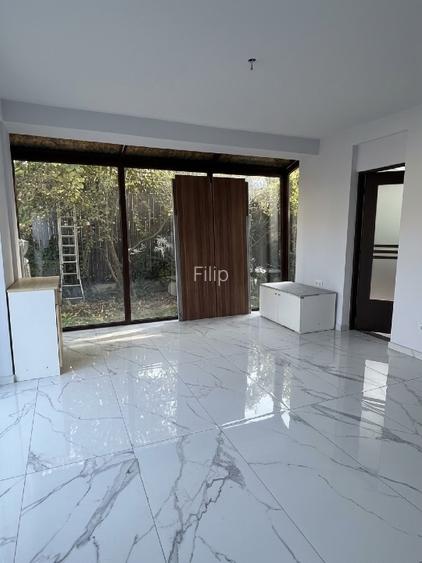 Proprietar - Vând casă individuală 4 camere,2 bai, beci, pod,jacuzzi,terasa - 6