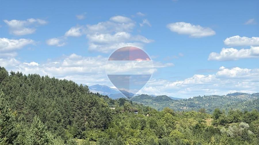 Teren intravilan 2768 mp, oportunitate turistica | Pietrosita