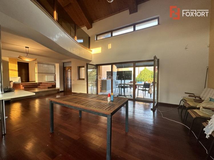 Casa individuala cu 10 camere si piscina, in Dumbravita - ID V5614 - 26