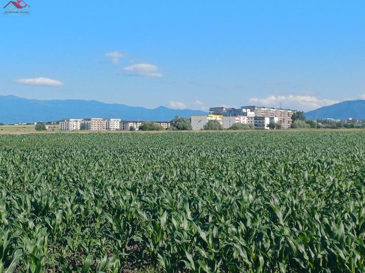 TEREN INTRAVILAN DE INVESTIȚIE – 47.000 MP