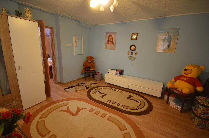 Casă 4 camere - curte 600 metri - Colentina - Andronache