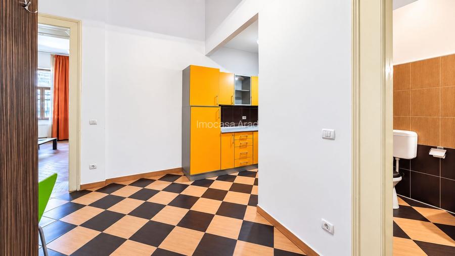 De vânzare/ închiriat Apartament istoric, 2 camere, Central Arad - 4