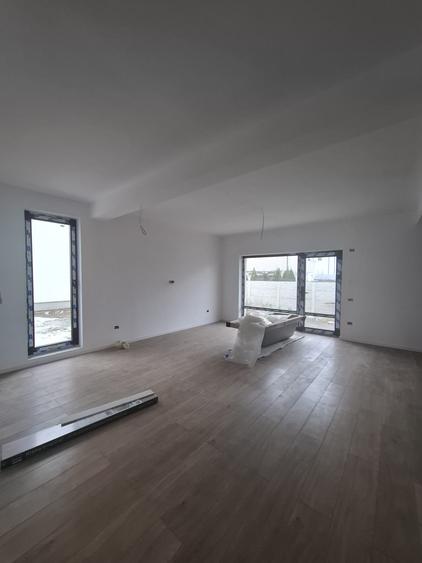 Duplex spatios