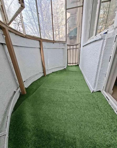 Garsonieră decomandată, 40 mp, renovată, etaj 1, 6 min metrou Apărătorii Patriei