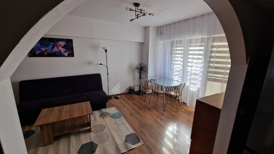 Închiriere Apartament cu 2 camere + birou, 61 mp, renovat, 5 min metrou Obor