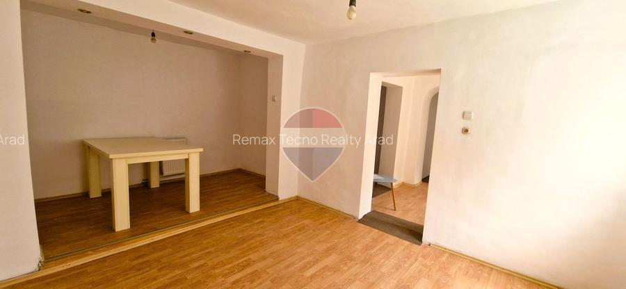 Casă la sol 4 camere cu teren de 299 mp, pret de apartament, zona Sega - 14