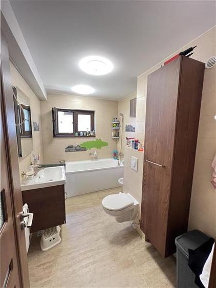 Casa individuala cu 4 camere terasa si teren 500 mp in Sura Mica Sibiu