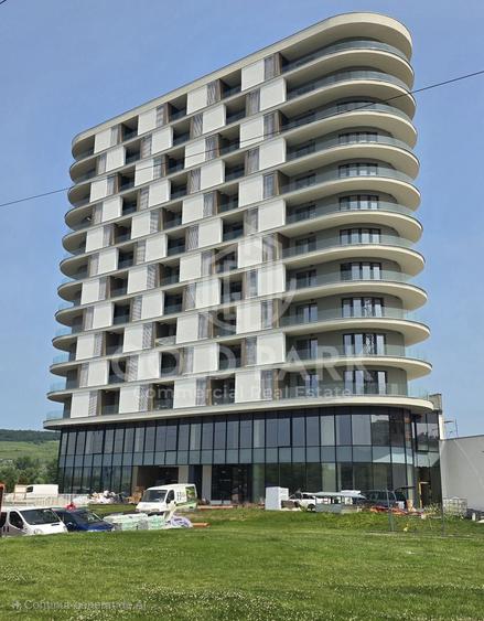 Spatiu Comercial - Zona VIVO - Cladire Noua/Parcare/Vitrina Mare