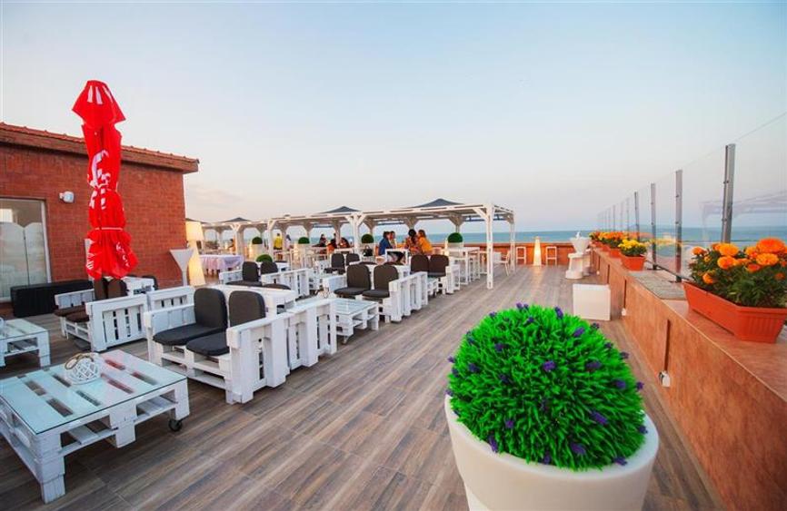 VANZARE HOTEL 4* IN MAMAIA, ZONA CAZINO