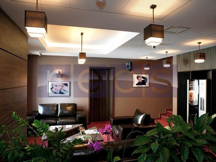 VANZARE SPATIU COMERCIAL- CLINICA DENTARA - ZONA VITAN