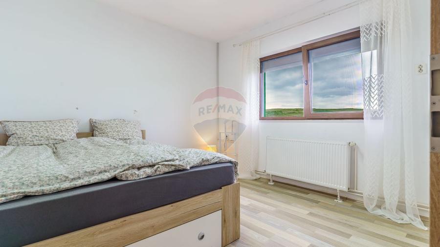Teren 9.42 ha extravilan + casa 230 mp, COMISION 0%