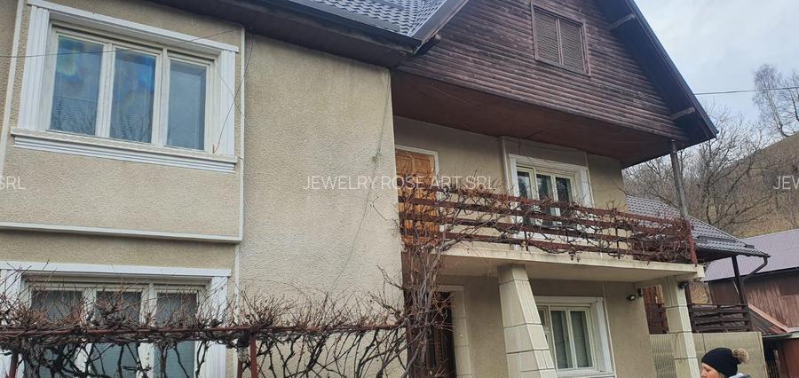 Casa, 230 mp, 6 camere, str. Valea Portii, POTENTIAL DE CRESTERE VALORICA - 2