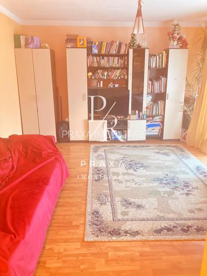 Apartament de vanzare 35 mp zona Ioan Rus! - 2