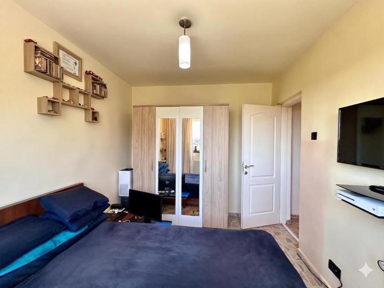 Apartament 3 camere, 2 bai, centrala proprie, Bd. Bucuresti, Ploiesti