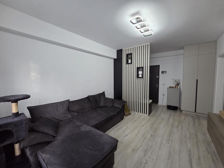 Apartament de vanzare, 3 camere, semidecomandat, 67 mp, Valea Adanca