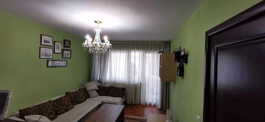PALAS !! Apartament 3 cam decomandat foarte ingrijit.
