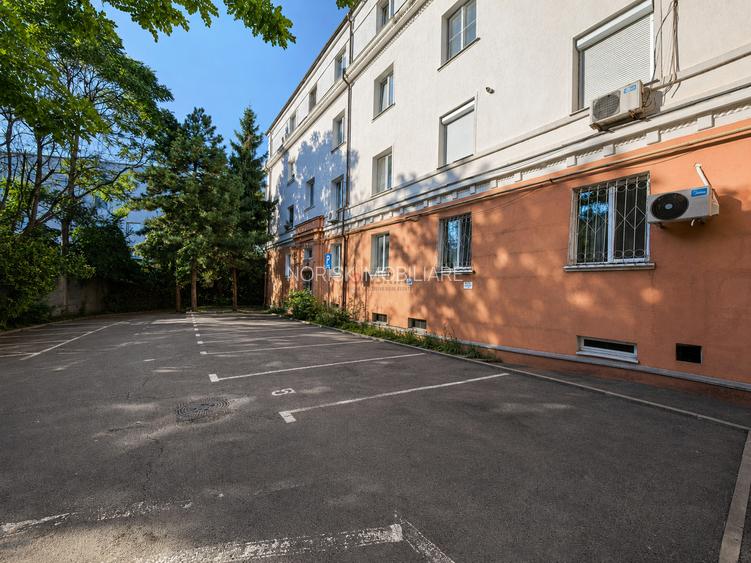 Mai mult SPAȚIU decât te aștepți | 2 camere + Boxa 84mp | BLOC Rusesc JIULUI - 24