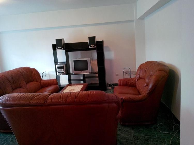 Decebal  vanzare apartament 3 cam dec