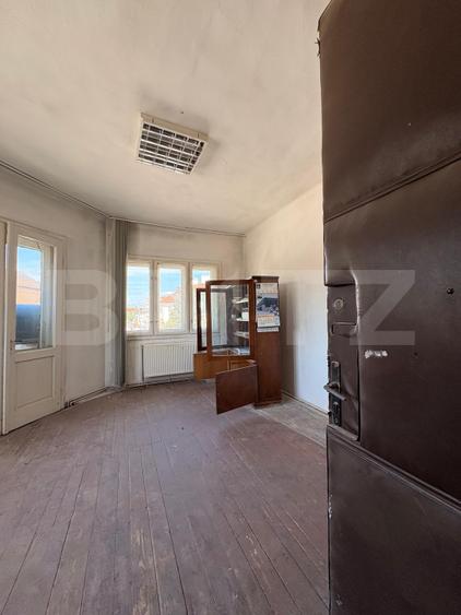 OCAZIE | Spațiu comercial clădire istorică 4 nivele/1200 mp!