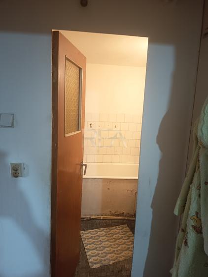 2 camere decomandat | Metrou Apărătorii Patriei | Bloc 1983 |