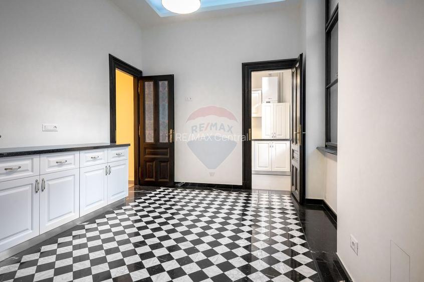 Proprietate unică în clădire istorică, 130 mp utili, Bld 15 Noiembrie - 22